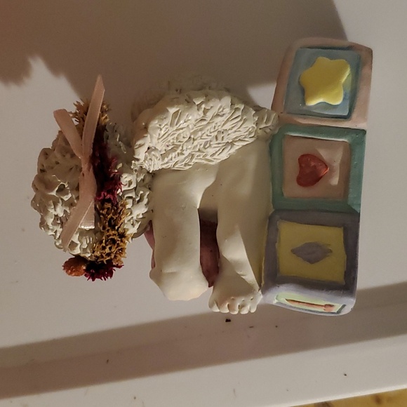 Dreamsicles Mom Figurine - Picture 2 of 4